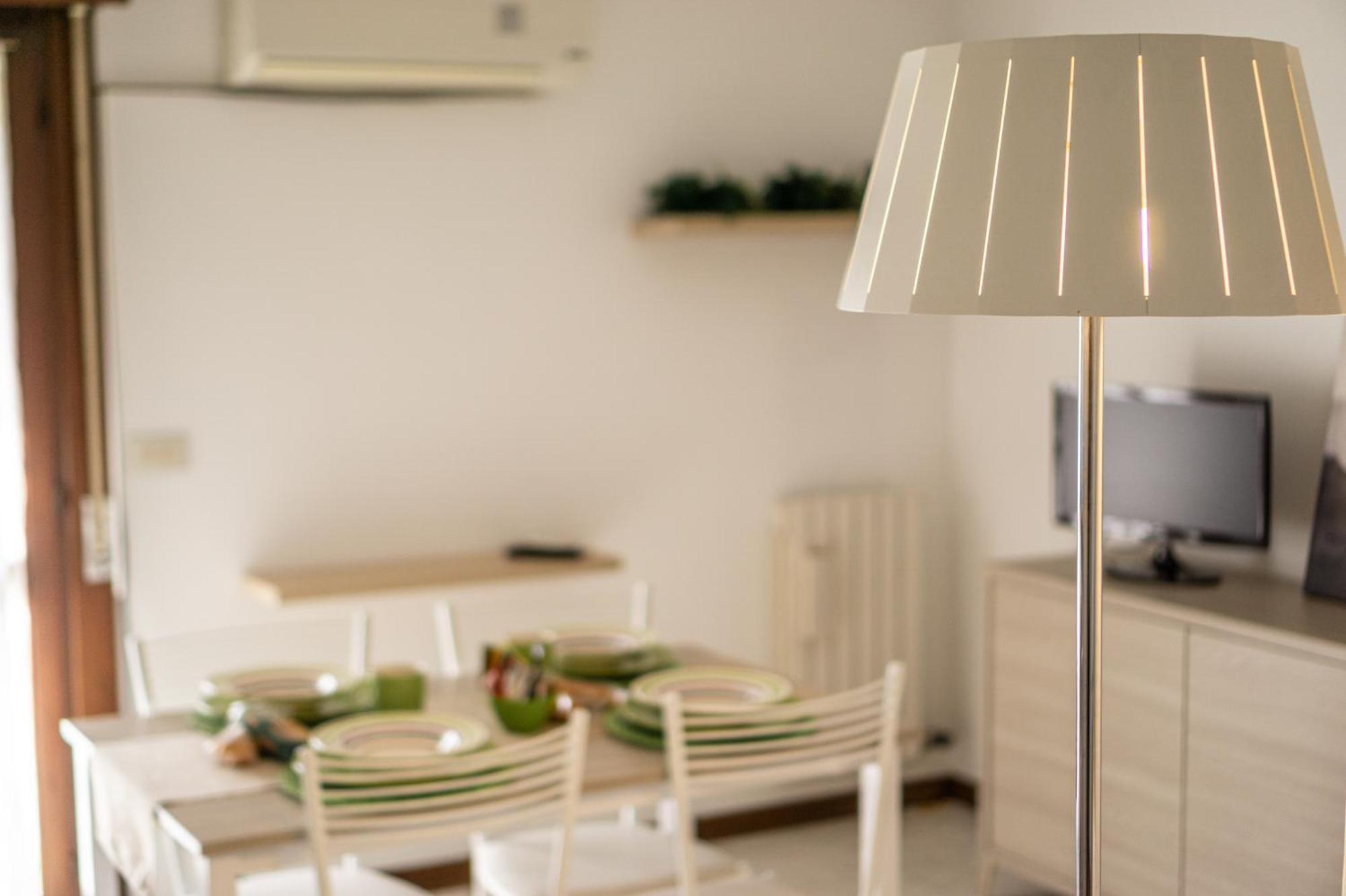 Patrizia & Giuseppe Apartment สกอร์เซ ภายนอก รูปภาพ